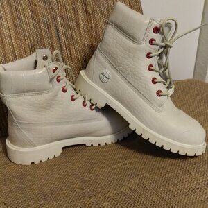 Limited Edition Timberland White Serpent Waterproof Hikers  Junior 5.5